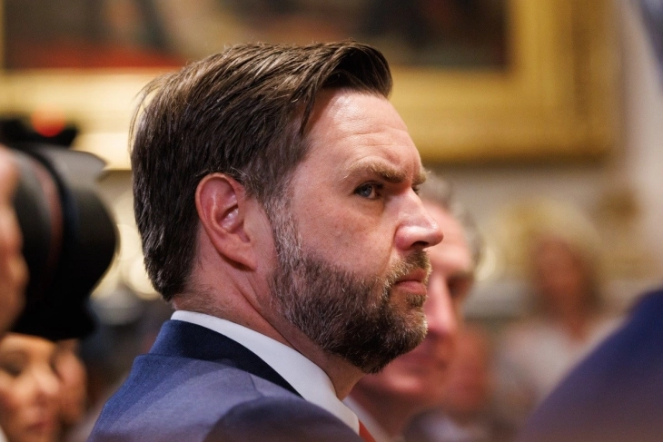 Џ. Д. Венс: Европа мора да го понесе лавовскиот дел од товарот за безбедноста во Украина