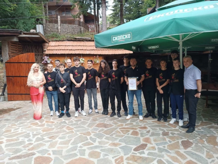 Подготвителен камп на Пониква за млади информатичари за претстојните балкански и европски илимпијади во Италија, Бугарија и Кипар