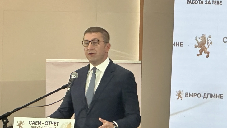 Mickoski: Treguam se punojmë për çdo njeri, i kemi kthyer komunat në rrugën e duhur, me përgjegjësi dhe përkushtim