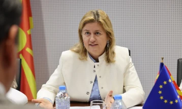 Средба на Божиновска со Рокас: Поддршката од ЕУ клучна во процесот на енергетска трансформација на земјава