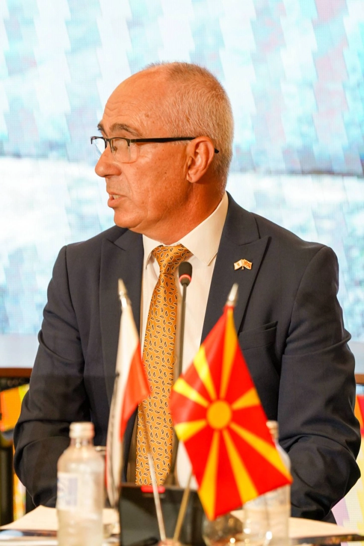 Коњановски: Општина Битола вложува во спортот, се реконструираше стадионот, боксерската сала и се направија велосипедски патеки