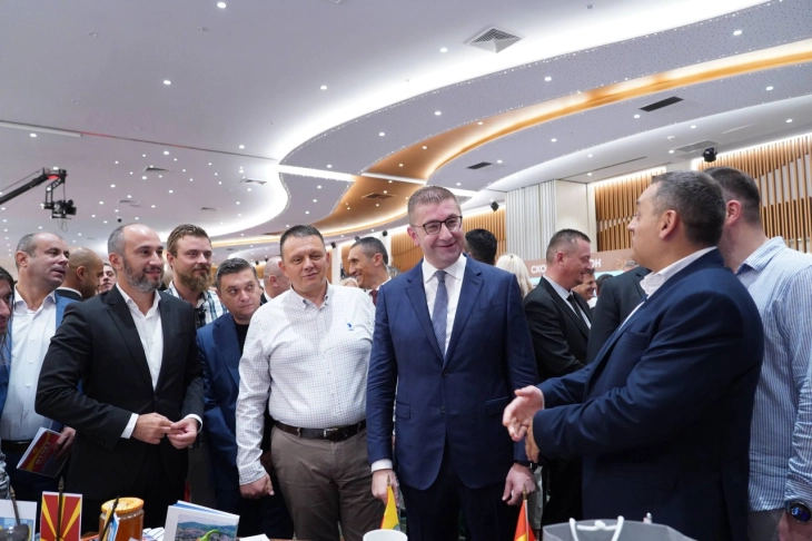 Со серија панел-дискусии продолжува Саемот-Отчет под мотото „4 години работа за тебе“, во организација на ВМРО-ДПМНЕ