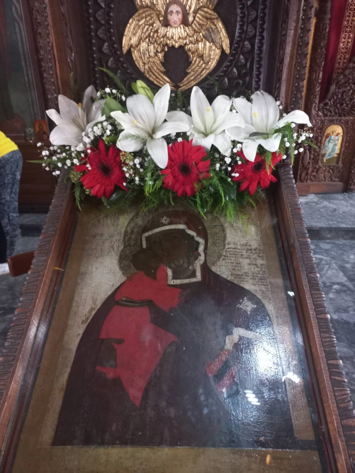 МИА ве води до нашите чудотворни икони