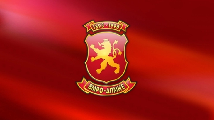 ВМРО-ДПМНЕ: Кога нема пари и функции, Османи и Ахмети, почнуваат да се кријат зад етничкото знаме