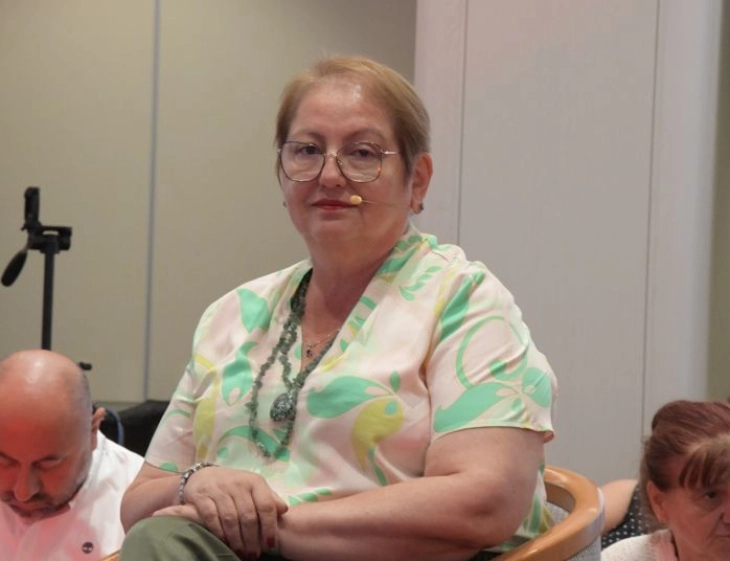 Јаневска: За една година изградени се 7 нови училишта, реконструирани се 20 други останати училишта, и се градат 4 спортски сали