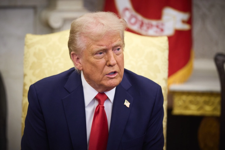 Tramp kërkon marrjen e licencave për Ej-Bi-Si-në dhe En-Bi-Si-në për shkak të 