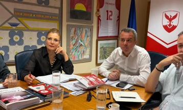 Герасимовски: Бесплатни униформи, ранци и прибор за учениците, во тек е целосна дезинфекција на училиштата во Центар