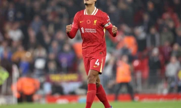 Van Dijk hails Ngumoha's 'dream debut' for Liverpool at Newcastle