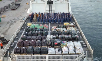 Американската крајбрежна стража летово заплени 34 тони дрога од прекуокеански бродови