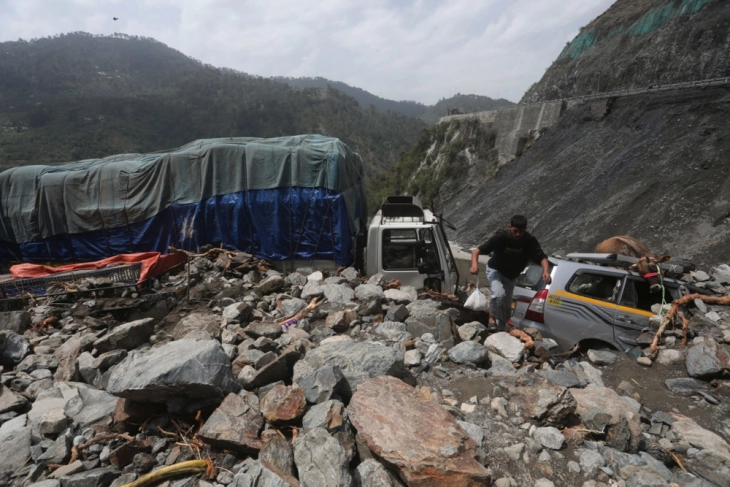 At least 30 dead in landslide in India's Jammu region
