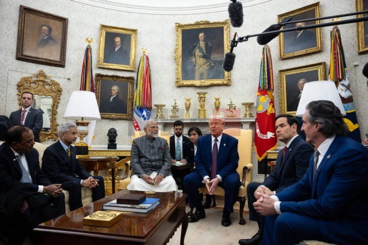 Prej sot hyn në fuqi vendimi i Trampit për rritje të dyfishtë të tarifave për eksportin indian