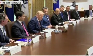 Трамп и републиканските лидери во Конгресот работат на сеопфатен закон за криминал