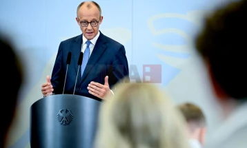 Мерц: До крајот на годината нема одлука за заедничкиот воздушен борбен систем ФЦАС