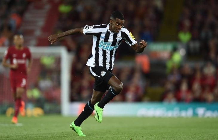 Исак во составот на Шведска за мундијалските квалификации