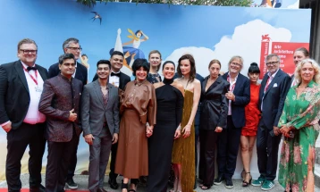 „Мајка“ на Теона Митевска премиерно прикажан на Венецијанскиот филмски фестивал