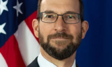 САД го потврди правото на самоопределување на Гренланд во екот на обвинувања за политичко влијание