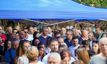 Мицкоски на Голема Богородица го посети манастирот во Берово