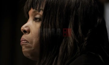 Гувернеркара на ФЕД поднесе тужба против Трамп