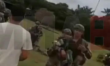 Lirohen më shumë se 30 ushtarë të rrëmbyer nga civilët e armatosur në Kolumbi