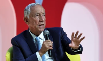 Соуса: Лидерот на најголемата суперсила во светот се однесува како руски или советски агент