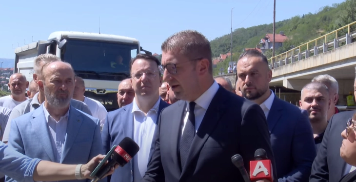 Мицкоски: Почнуваме со проектот за третата фаза од пругата кон Бугарија