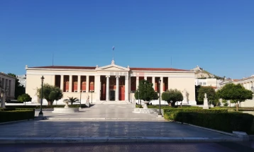 Три приватни британски и еден кипарски универзитет ќе отворат свои подружници во Грција