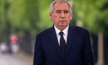 Француските синдикати најавија протести против буџетските планови на Владата