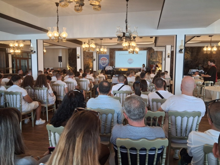 Прв летен камп за млади на Движењето ЗНАМ за наша Македонија во Струга