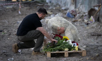 Zelenski: Numri i viktimave në sulmet ruse në Kiev është rritur në 25