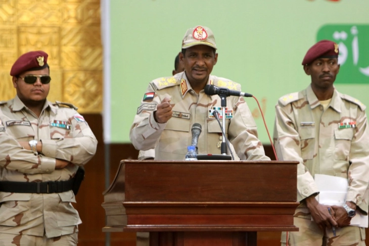 Командантот на суданските Сили за брза поддршка (РСФ) положи заклетва како премиер на паралелна влада