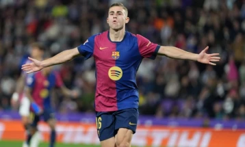 Флик: Верувам дека Лопез ќе остане со нас