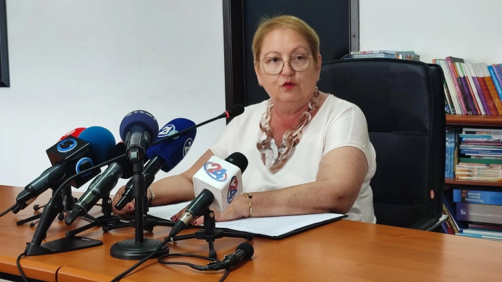 Јаневска: Новата учебна година ќе ја започнат 245 илјади ученици со учебници за сите и подобрени инфраструктурни услови