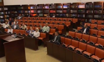 Заем од 15 милиони евра за унапредување на основното образование, поддршка од Комисијата за финансирање и буџет