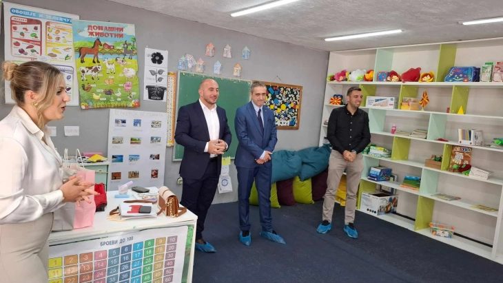 Во Општина Маврово и Ростуше 27 првачиња, за сите по шест илјади денари и училиштен прибор