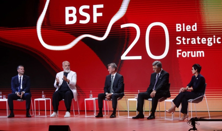 Кос: Црна Гора можно е да стане членка на ЕУ во 2028 година, а Албанија во 2029 година