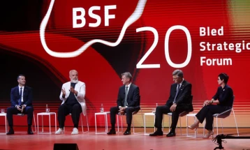 Кос: Црна Гора можно е да стане членка на ЕУ во 2028 година, а Албанија во 2029 година