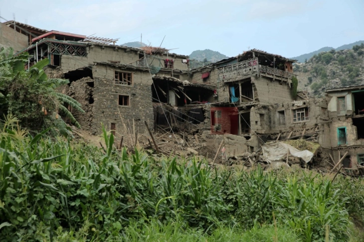 Vazhdojnë operacionet e shpëtimit pas tërmetit katastrofik në Afganistan, mbi një mijë të vdekur