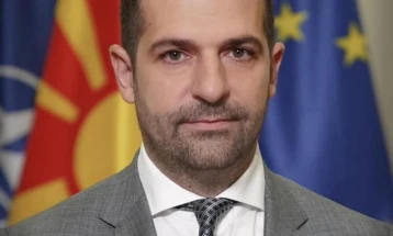 Томовски: Претходната власт која наместо да ги штити државните интереси, преку злоупотреба на државните механизми штитела лични интереси