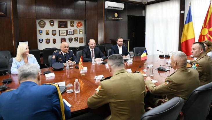 Романската воена делегација запозната со трансформацијата на македонската Армија и капацитетите на „Криволак“