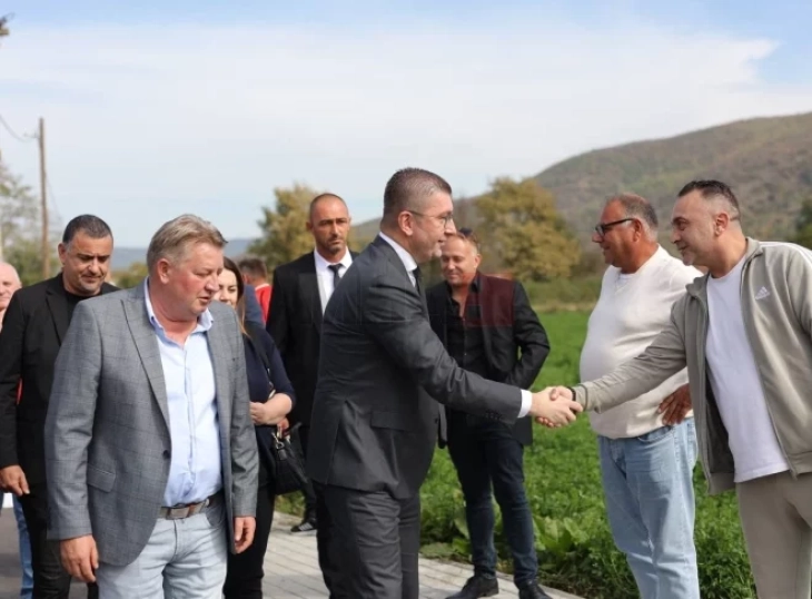 Премиерот Мицкоски во посета на Општина Брвеница