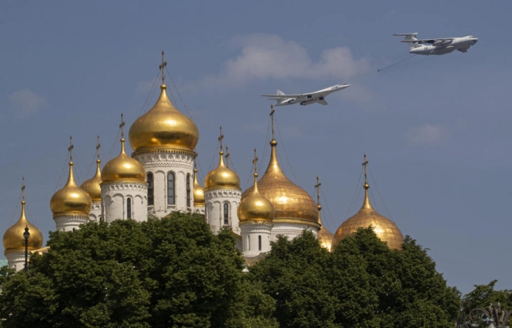 Kremlini: Për momentin nuk ka përgatitje për bisedime mes Putinit dhe Trampit