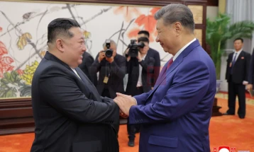 Ким Џонг-ун ветува безусловна поддршка за интересите на Кина по посетата на Пекинг