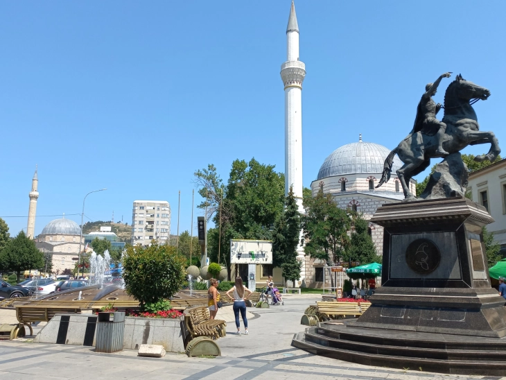 СВР Битола расчисти настан со насилно одземање маица на лице во Битола, пријава против пет лица