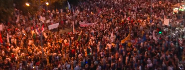 Во Нови Сад голем протест на студентите во блокада