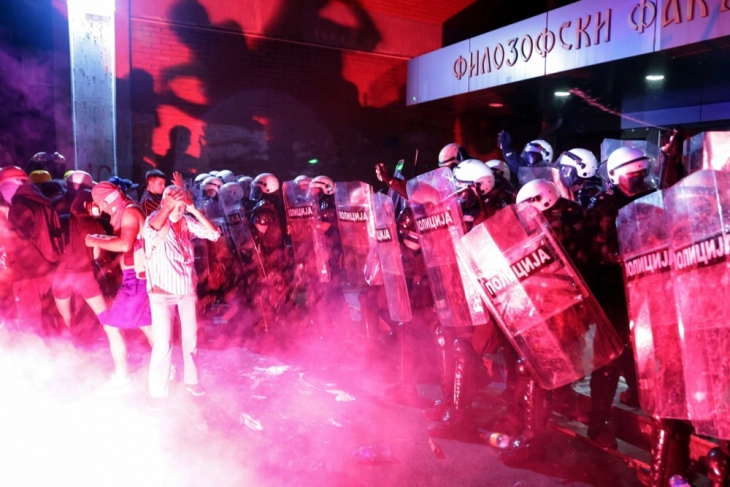 Академски пленум: Вучиќ итно да поднесе оставка