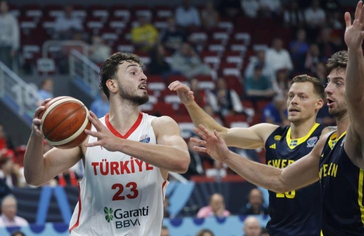 Евробаскет 2025: Турција прв четвртфиналист