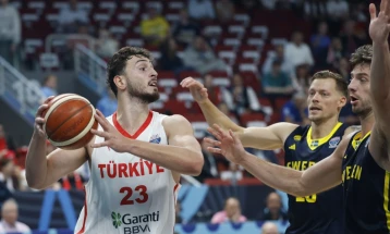 Евробаскет 2025: Турција прв четвртфиналист