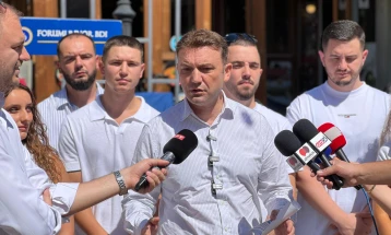 Османи: За најдобрите млади луѓе во Чаир ќе ги покриеме трошоците за возачка дозвола