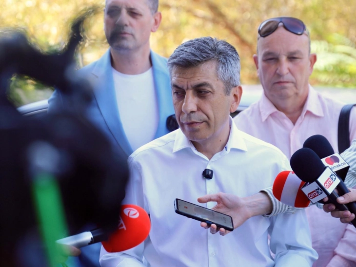 Меџити потпиша Меморандум за субвенционирање 200 електрични возила за таксисти, дел од заложби за почист, потивок и поефикасен урбан транспорт