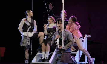 Премиера на „Драга Јелена Сергеевна“ во вторник во МНТ